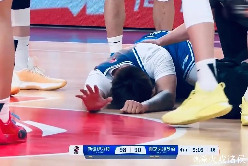 媒体人：赵睿伤病无大碍，近期养伤后比赛强度出现反应